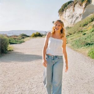 Meet your Posher, Ava